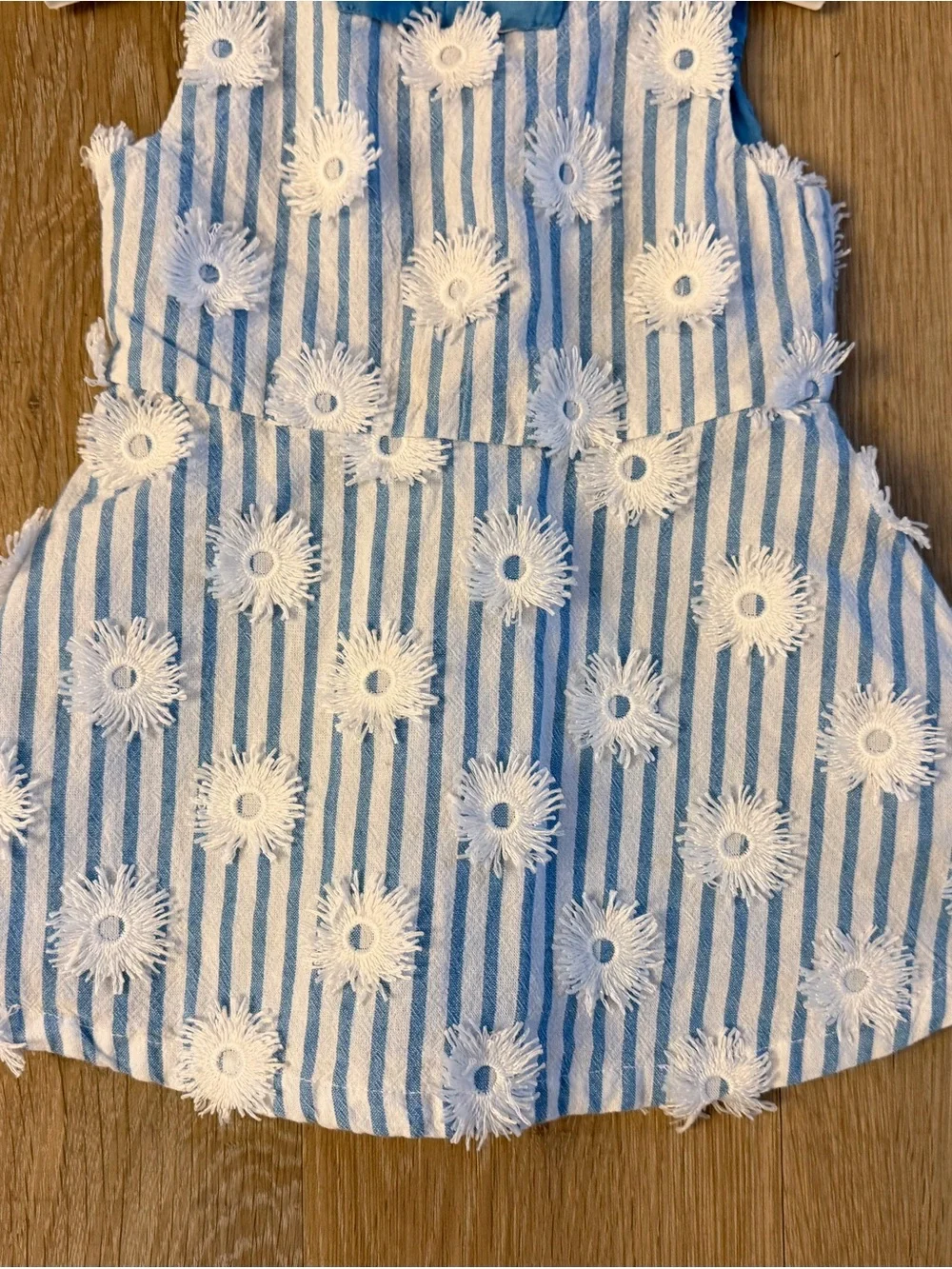 OshKosh B'gosh Girl's Size 12 Months Blue & White Striped With White Daisy
